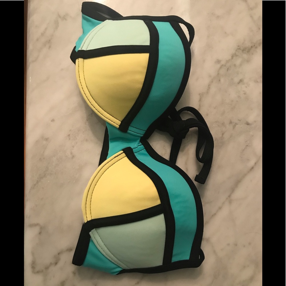 Xhilaration bikini top